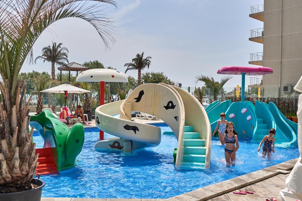 Cristalex Aparthotel & Spa Mamaia Nord Năvodari Zewnętrze zdjęcie